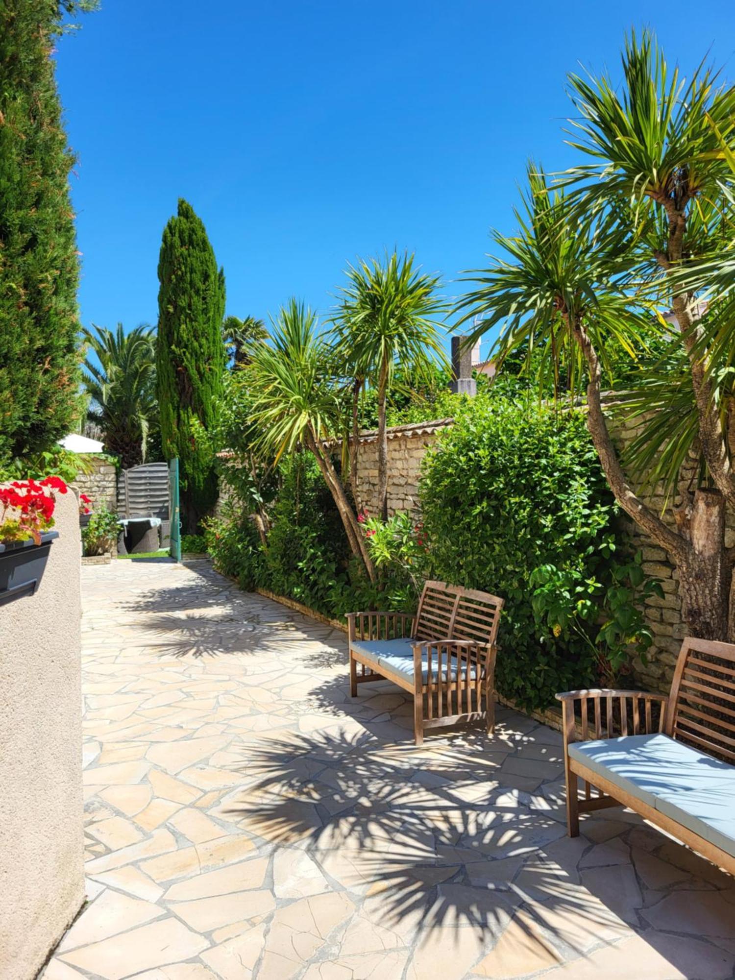 Le Clos Des Sternes La Flotte Esterno foto