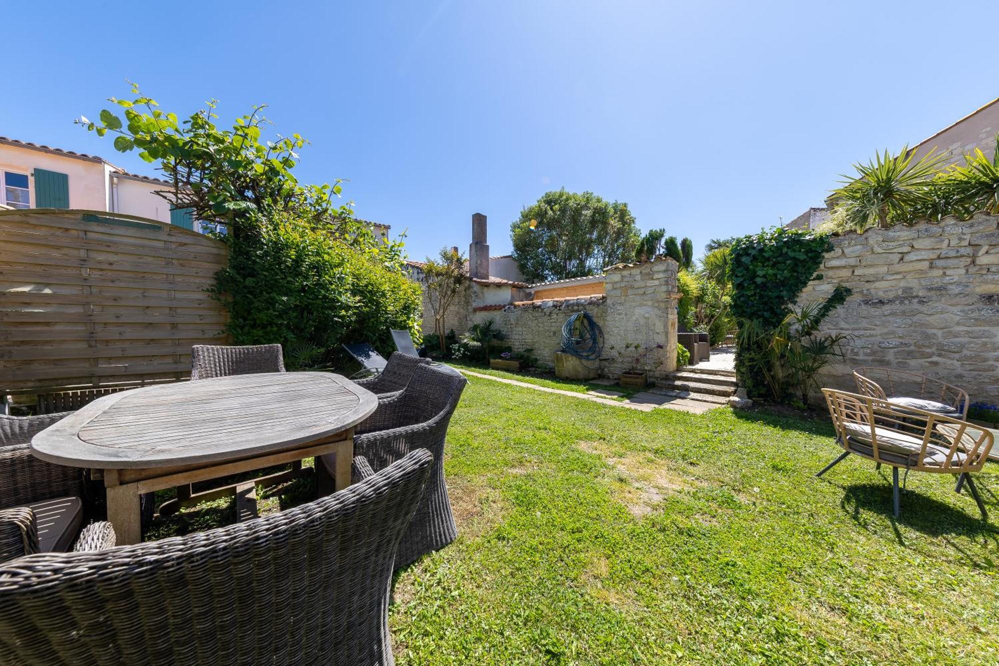Le Clos Des Sternes La Flotte Esterno foto