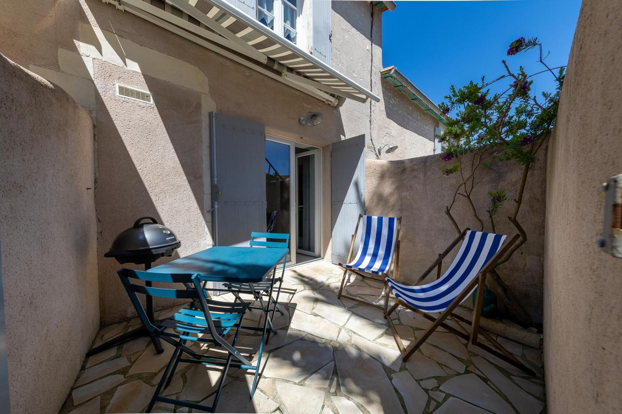 Le Clos Des Sternes La Flotte Esterno foto